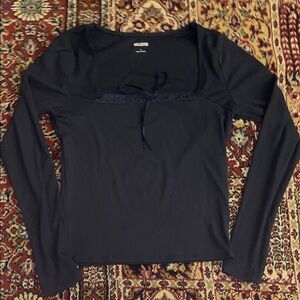 Hollister Women's Navy Blue Long Sleeve Top